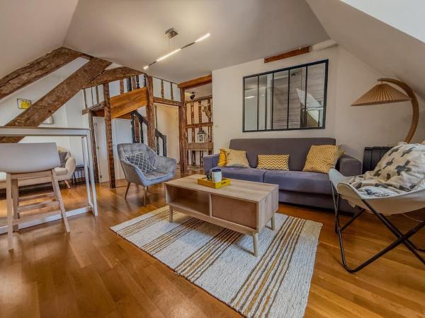 På billedet ses objektet Beau duplex en centre-ville proche cathédrale beliggende i byen Chartres.
