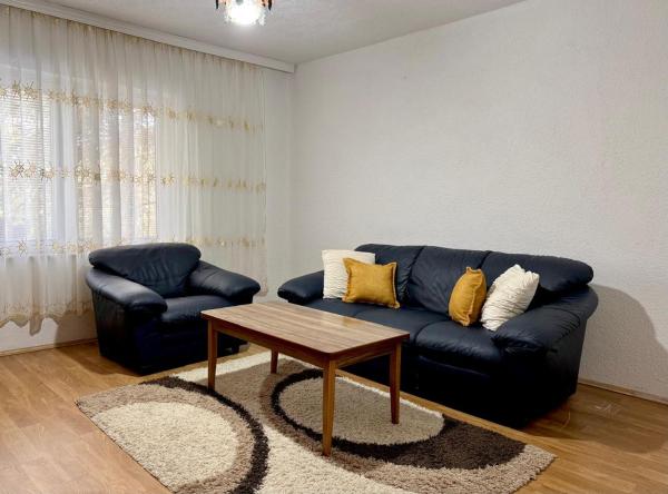 På bilden syns objektet Podujeva - Home Sweet Home som ligger i staden Orllan.