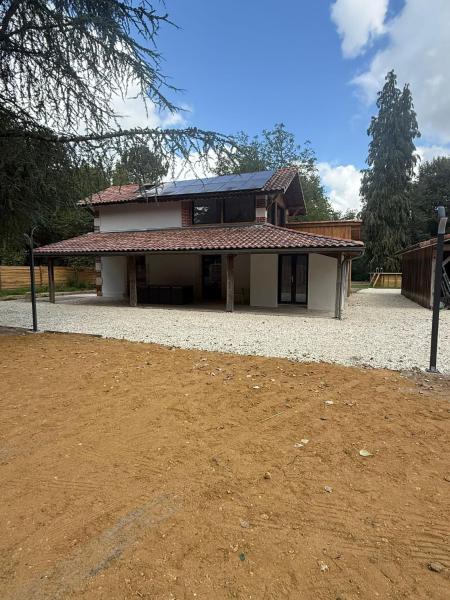 Kuvassa näkyy kohde Gîte Domaine d'Hybère, joka sijaitsee kaupungissa Saint-Avit.