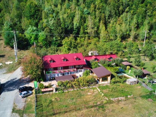 A la foto es mostra l'objecte Story House situat a la ciutat de Seciuri.