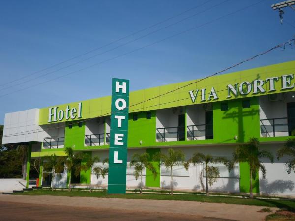写真にはグルピ市にあるVia Norte Hotelが写っています。
