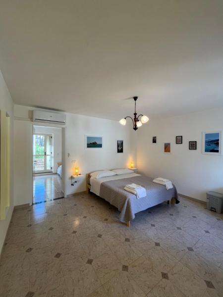 The photo shows the Clorofilla - Country House located in the city of Filadelfia.