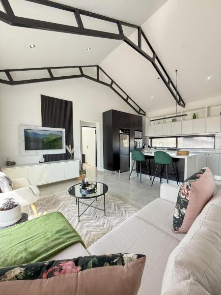 Cozy 1 Bedroom Mountain Escape