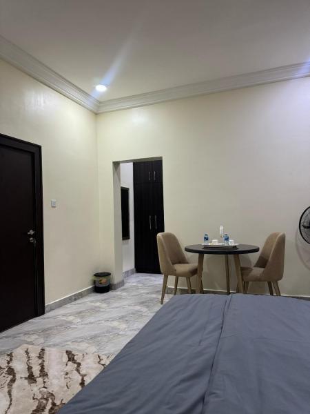 På billedet ses objektet Ilham Suites beliggende i byen Abuja.