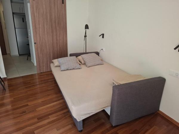 Cozy, Sunbathed, 30m2 Apartment - Athens