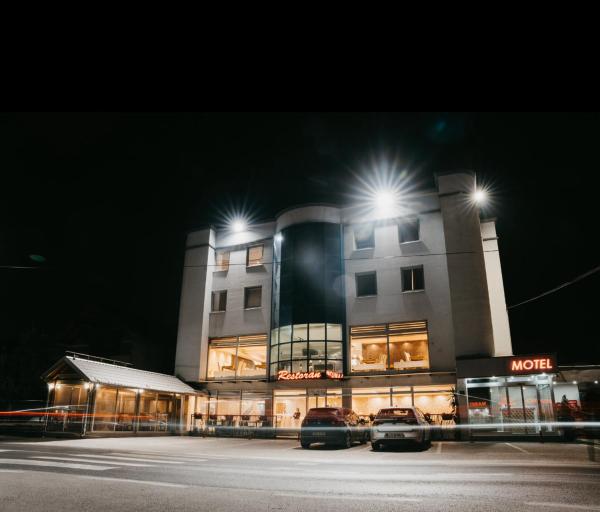 A la foto es mostra l'objecte Mostarlic Motel situat a la ciutat de Raskršće.