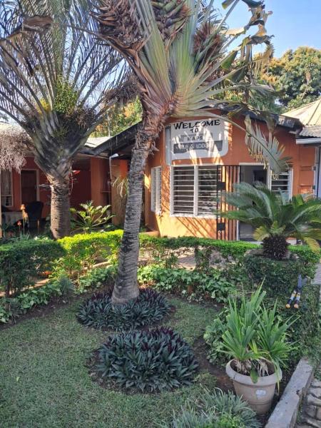 The photo shows the Kaps Villa and Lodge located in the city of Ndola.