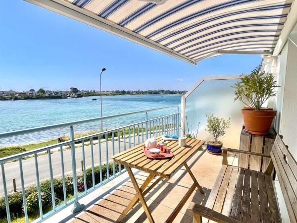 A la foto es mostra l'objecte Étel : Duplex climatisé 2P, proche plage et port - FR-1-479-204 situat a la ciutat de Étel.