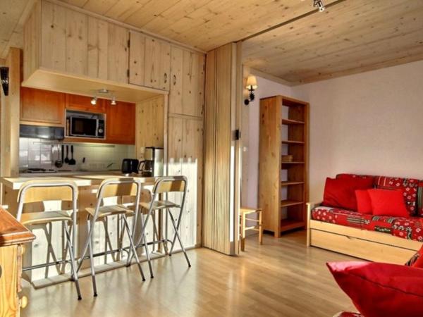 Foto 8: Studio divisible, orienté sud, balcon en étage élevé, au pied des pistes - FR-1-455-87