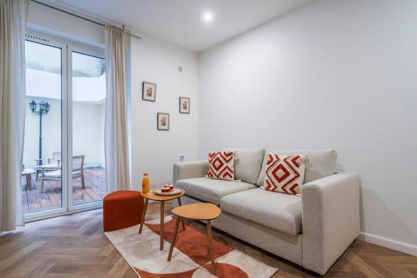 Bild 2: Studio with terrace #SacréCœur#Montmartre - V