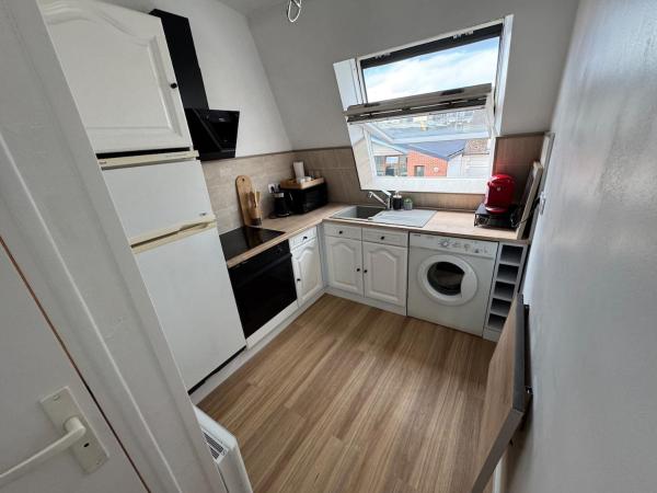 A la foto es mostra l'objecte Studio cosy proche de Paris situat a la ciutat de Drancy.