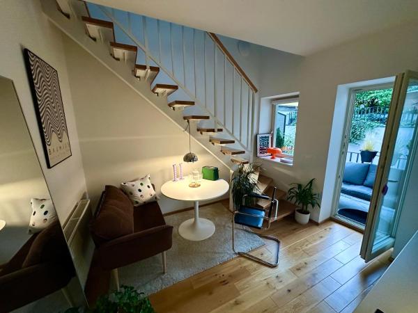 Modern two-storey apartment with terrace, Praga