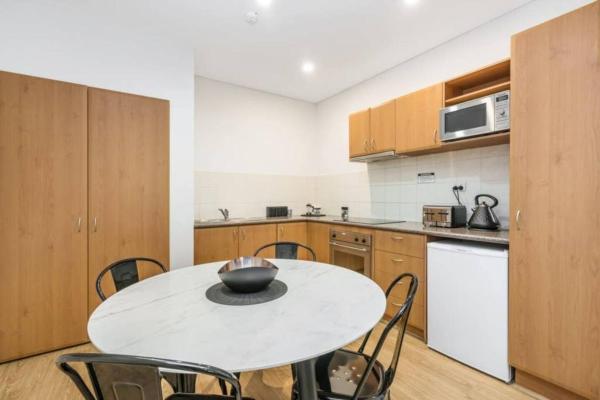 Fotografie 7: 504 - Perth CBD Huge 1BR 1BA Beauty
