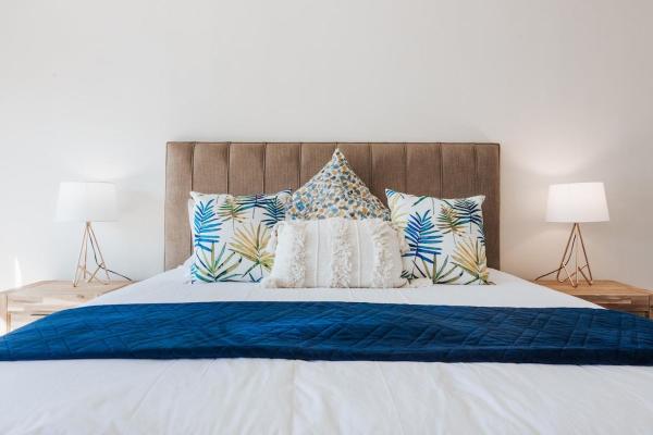 På billedet ses objektet Green Parrot Holiday Apartment beliggende i byen Fish Hoek.