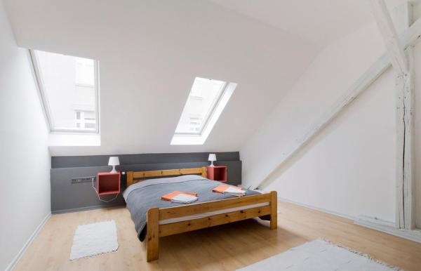 Bright Loft Next To The Ruin Pubs Free Airconditioner Free Coffee For Long Therm - Budapest