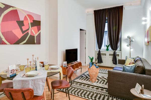 A la foto es mostra l'objecte Sweett - Cerva situat a la ciutat de Milà.
