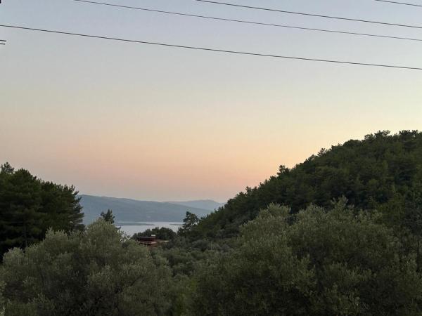 En la foto se muestra el objeto BERCESTEVİLLAs ubicado en la ciudad de Dağpınar.