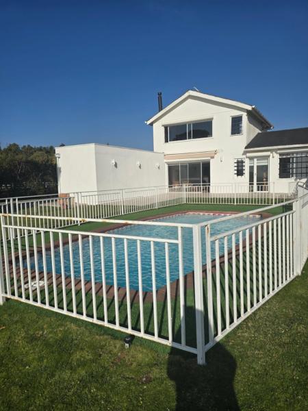 På billedet ses objektet Casa en Costa Quilen beliggende i byen Horcón.