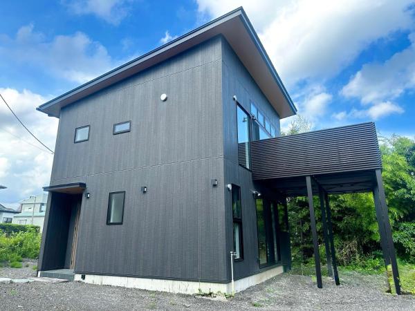 På billedet ses objektet Kaede 楓 beliggende i byen Kusatsu.