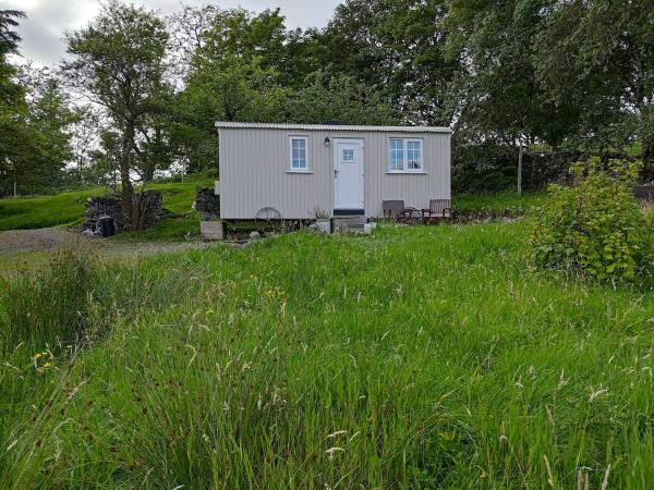 A la foto es mostra l'objecte Brackloch Hut, Lochinver situat a la ciutat de Brackloch.