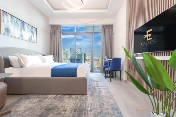 A la foto es mostra l'objecte Everluxe Modern Pool View Studio In Al Jaddaf situat a la ciutat de Dubai.