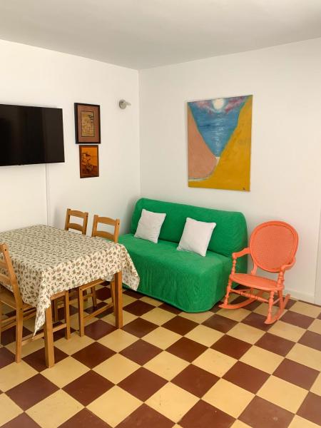 Na fotografii je vidět objekt Moradia Mini Apartment nacházející se ve městě Faro.