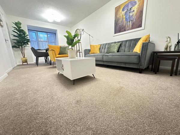 照片显示了位于Stonewood市的Exquisite 2Bed Near Transport Link & Bluewater Mall物件。