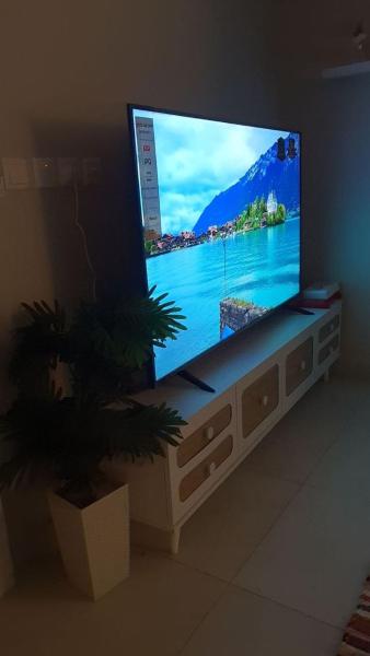 A la foto es mostra l'objecte Furnished studio for rent in Al Bawadi situat a la ciutat de Ḩarāḑah.
