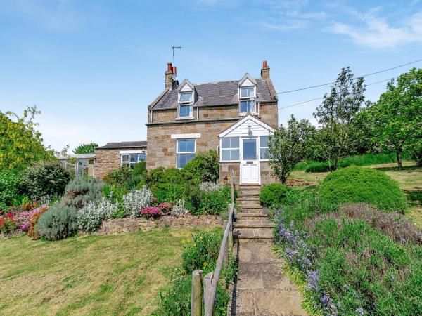 Gunpowder House - Runswick Bay