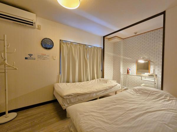 En la foto se muestra el objeto Comfort CUBE PHOENIX Beppu (やよいビル) ubicado en la ciudad de Beppu.