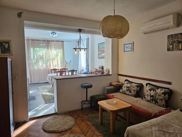 Nella foto è visibile l'oggetto Marina Bar situato nella città di Bar.
