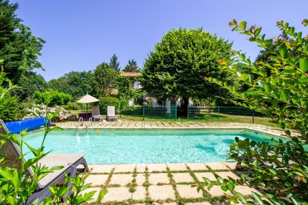 Στη φωτογραφία φαίνεται το αντικείμενο Domaine du Puech Malou που βρίσκεται στην πόλη Teillet.
