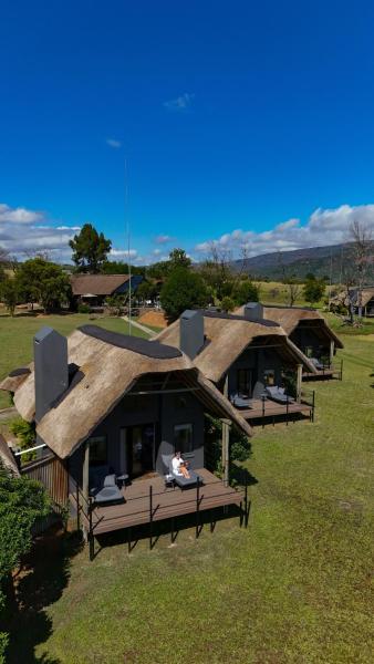 Na zdjęciu widoczny jest obiekt Honeyguide Conservation Lodge położony w mieście Bracondale.