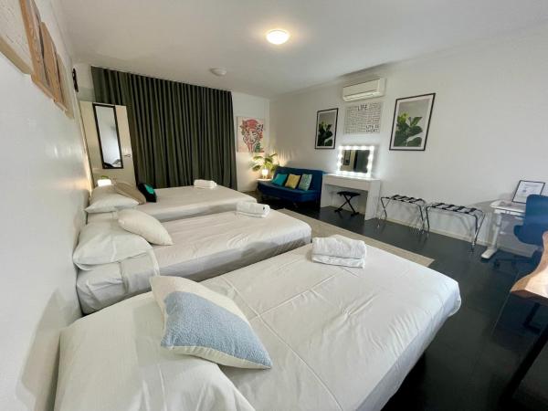 Zdjęcie 7: Private unit in Whitehaven Crescent