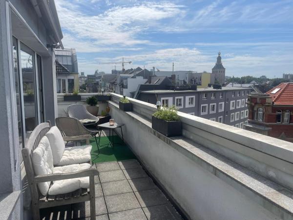 Na fotografii je vidět objekt Penthouse at Cologne Cathedral nacházející se ve městě Kolín nad Rýnem.