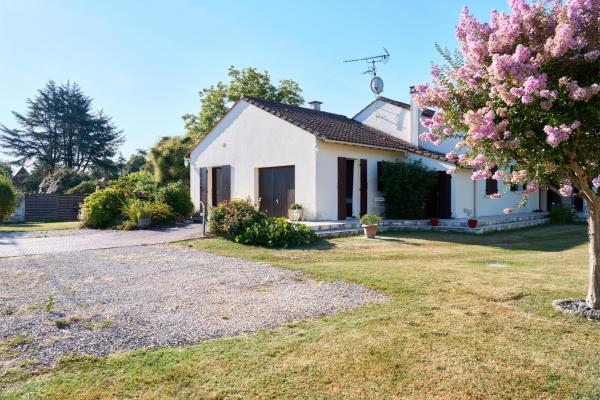 A la foto es mostra l'objecte Les chambres de Ma'nous - Dordogne situat a la ciutat de Saint-Capraise-de-Lalinde.