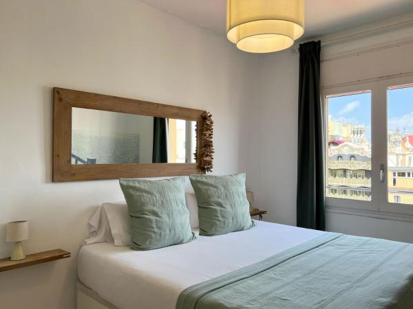 Stay U-nique Apartments Rambla Catalunya V, Барселона