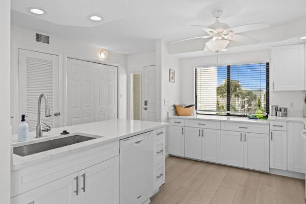 Φωτογραφία 8: Loggerhead Cay 504