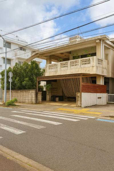 Na foto é possível ver o objeto 沖縄やどや localizado na cidade de Unsa.