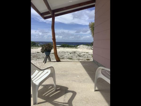 Fare Moana Fakarava, Rotoava