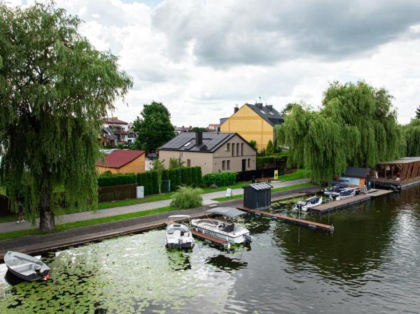 The photo shows the Rybacka Residence located in the city of Augustów.