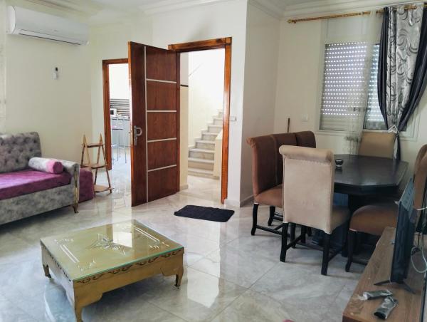 Kuvassa näkyy kohde Maison cité riadh Kelibia, joka sijaitsee kaupungissa Kelibia.