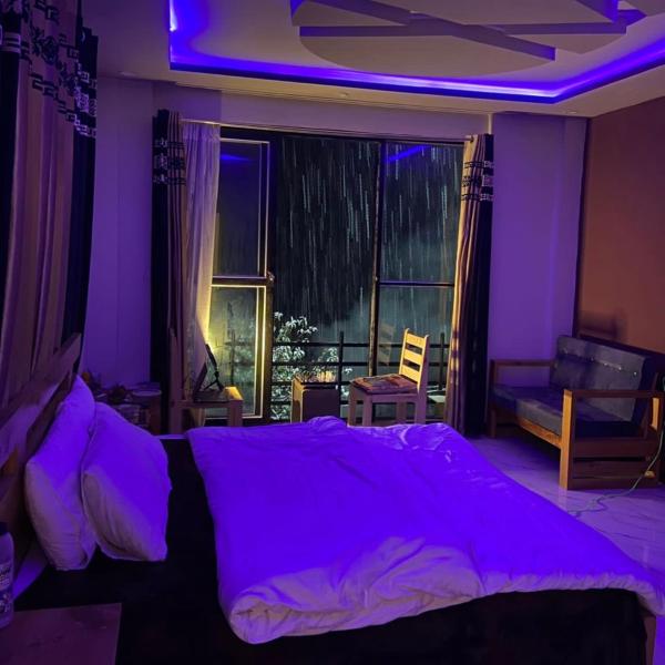 Nella foto è visibile l'oggetto Darweshkhana Bed & Breakfast situato nella città di Kārandūkai.