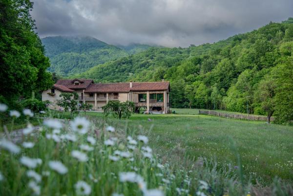 Na fotografii je vidět objekt Wild Adelasia - Cascina Sarvaglioni nacházející se ve městě Ferrania.