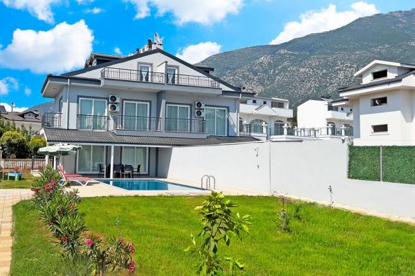 På billedet ses objektet Villa Doğa 1 beliggende i byen Fethiye.