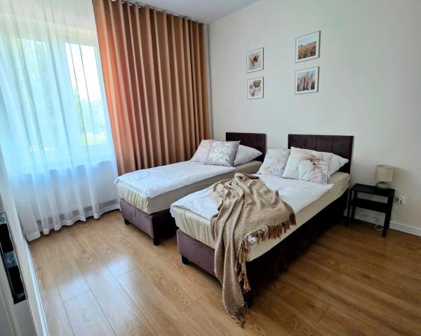 Na fotografii je vidět objekt Apartament w Starym Koszarowcu nacházející se ve městě Borne.