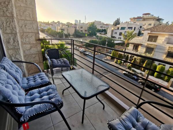 Foto 5: Loom & Light In the best location in Abdoun Amman