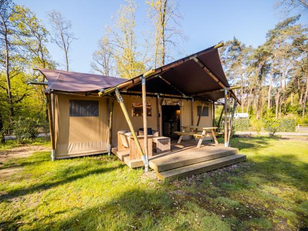 A la foto es mostra l'objecte Safari Tent in Markelo near Nature Park situat a la ciutat de Markelo.