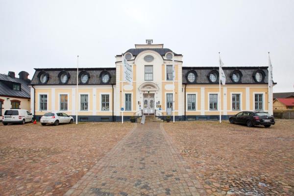 A la foto es mostra l'objecte Sjöbo Gästgifvaregård situat a la ciutat de Sjöbo.