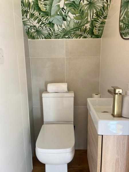 Family Home with Sauna & Garden photo 4